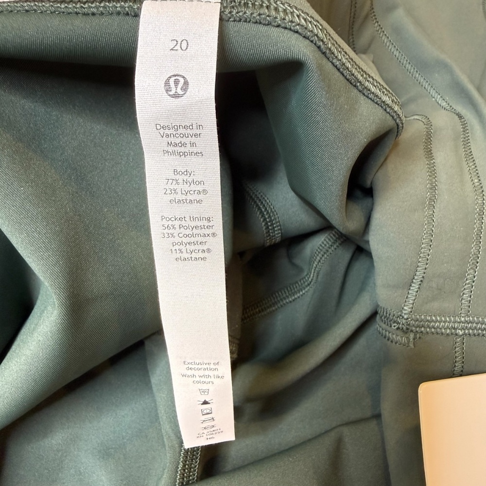 Lululemon Athletica Green Track Pants - Picture 13 of 13